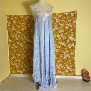 Baby blue vintage nightgown size small